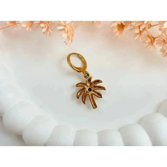 90's Gold Toned Palm Tree Vintage Californian Retro Pendant | Charm - Picture 3 of 8